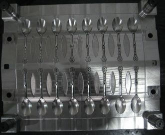 275 Cucchiaio e forchetta di plastica automatici della macchina dello stampaggio ad iniezione di G/S che fanno macchina