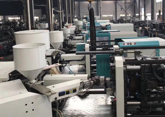 48 cavità macchina dello stampaggio ad iniezione da 650 tonnellate, macchina dello stampaggio ad iniezione del semilavorato dell'ANIMALE DOMESTICO