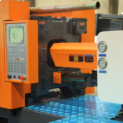 Fresatrice dello stampaggio ad iniezione del certificato 400ton 4000kn del CE per il canestro di plastica del secchio di acqua della stuoia