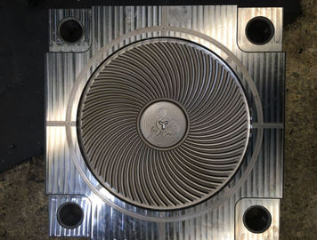 Muffe fredde della copertura della plastica del fan delle muffe dello stampaggio ad iniezione del corridore anteriore e posteriore