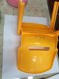 L'iso dell'OEM ha certificato le muffe dello stampaggio ad iniezione per la sedia di plastica del bambino con la Banca