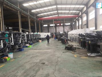 Macchina di plastica dello stampaggio ad iniezione di Haijiang, 80 tonnellate di ~3000tons