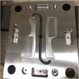 Strumento di plastica/2 macchine a iniezione dello stampaggio ad iniezione del pettine dell'auto delle cavità