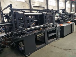 Il CE ha approvato la macchina di plastica dello stampaggio ad iniezione con 240T che preme la forza